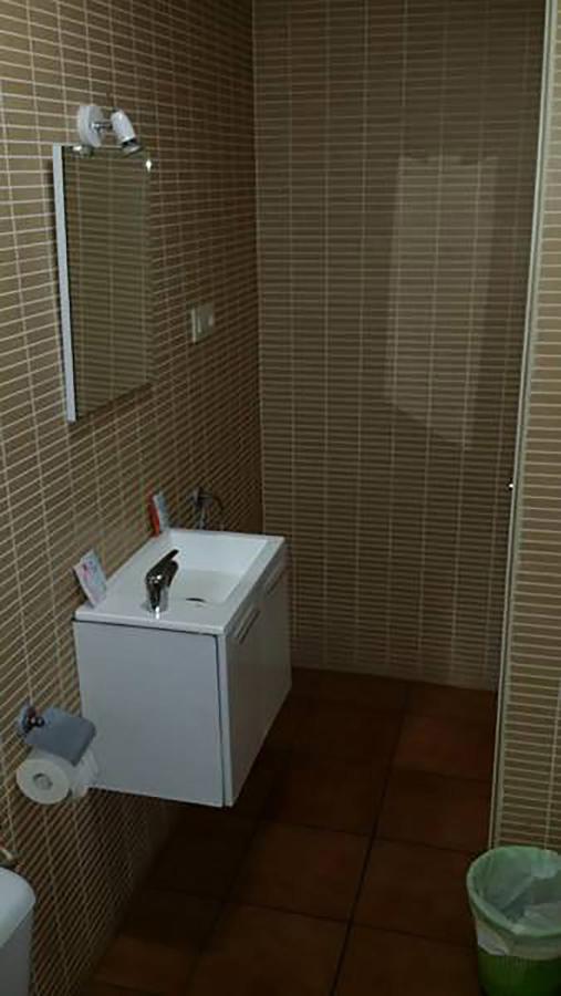 Hostal Velarde تالافيرا دي لا رينا المظهر الخارجي الصورة