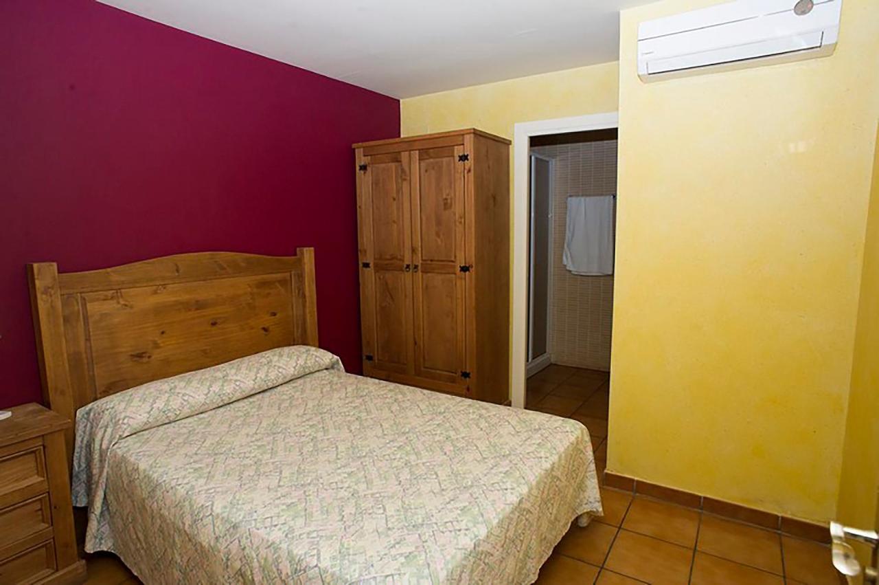 Hostal Velarde تالافيرا دي لا رينا المظهر الخارجي الصورة